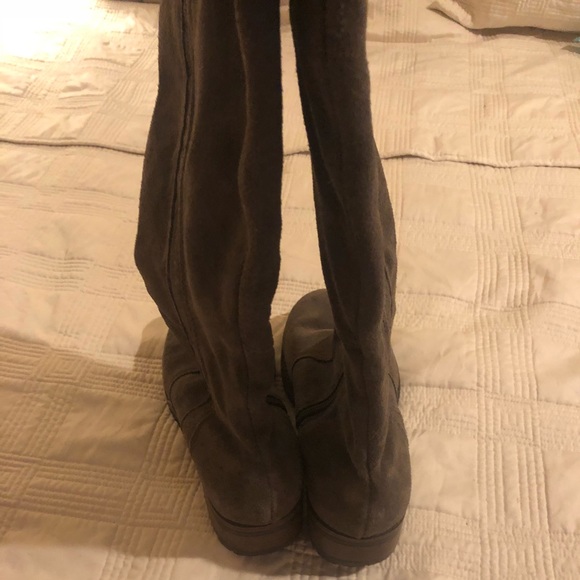 Chocolate boots - Picture 2 of 5